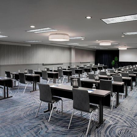 Delta Hotels By Marriott Richmond Downtown Екстериор снимка