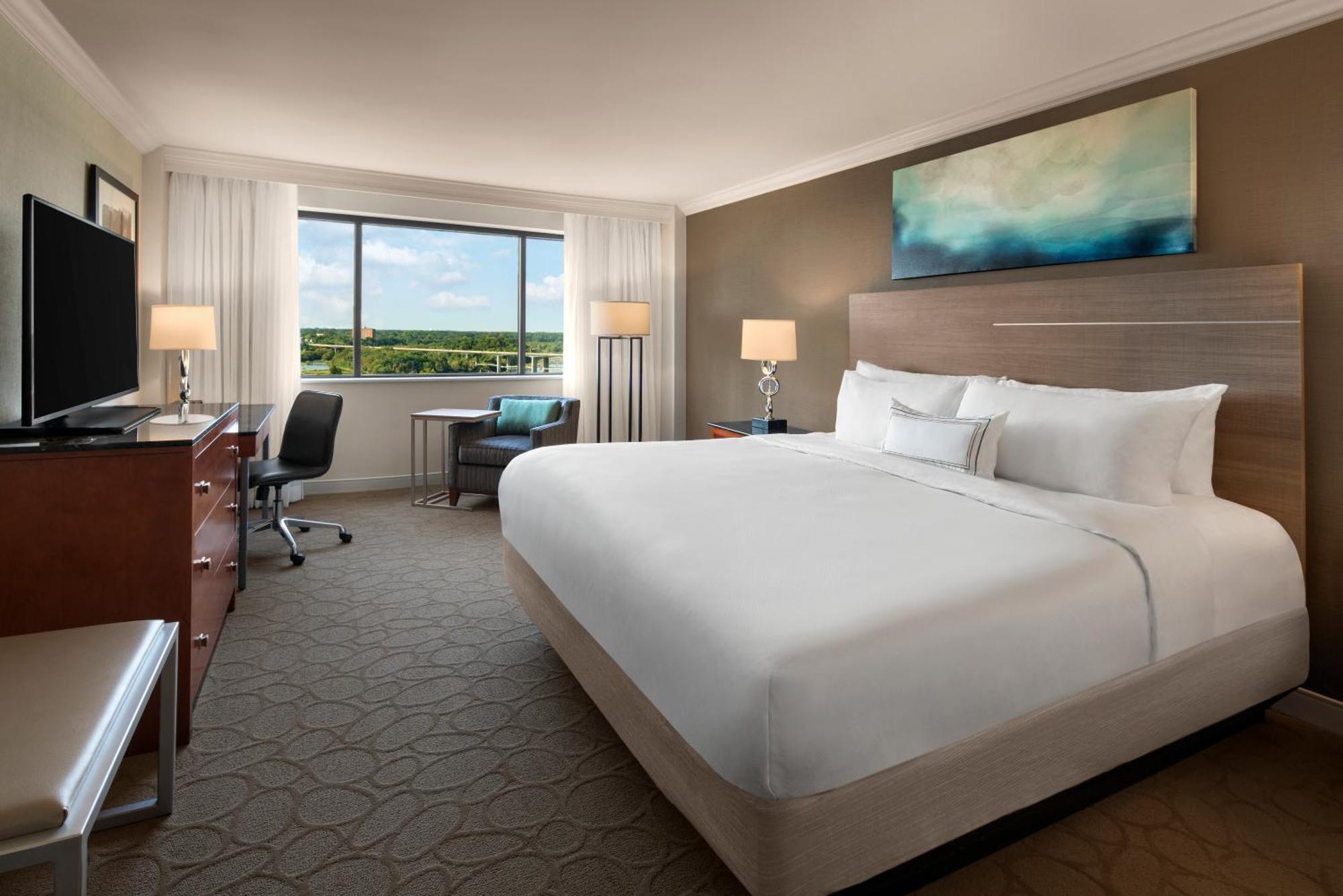 Delta Hotels By Marriott Richmond Downtown Екстериор снимка