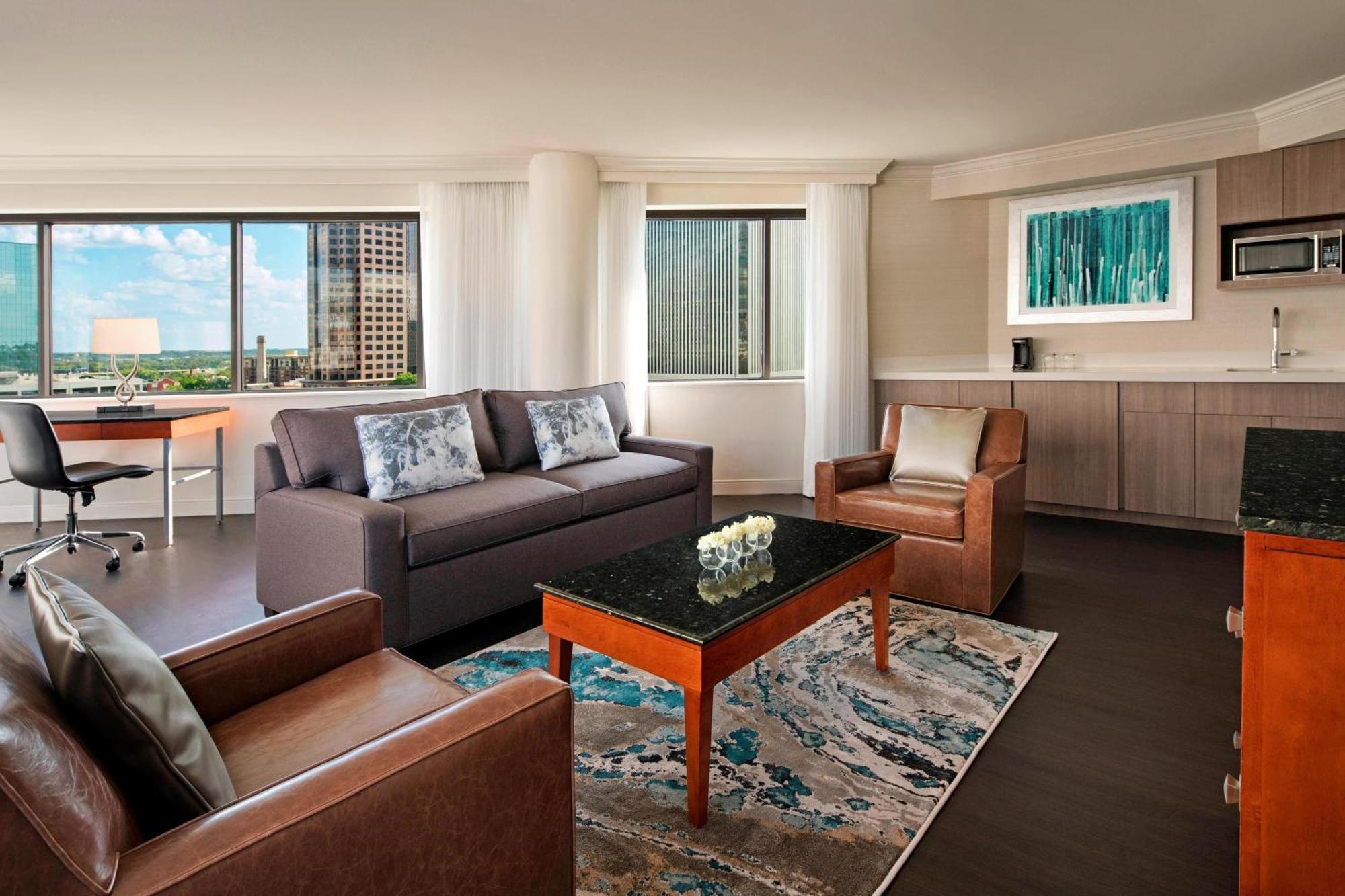 Delta Hotels By Marriott Richmond Downtown Екстериор снимка