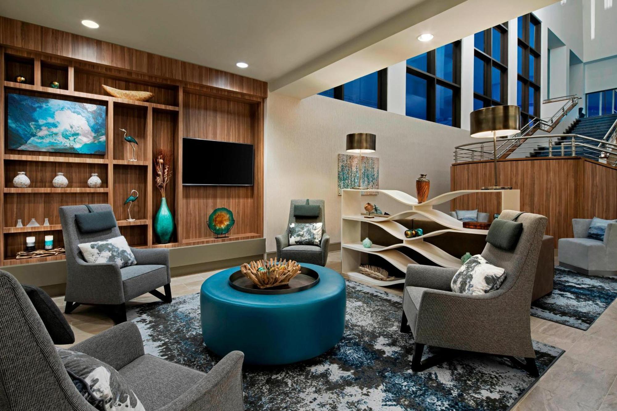 Delta Hotels By Marriott Richmond Downtown Екстериор снимка