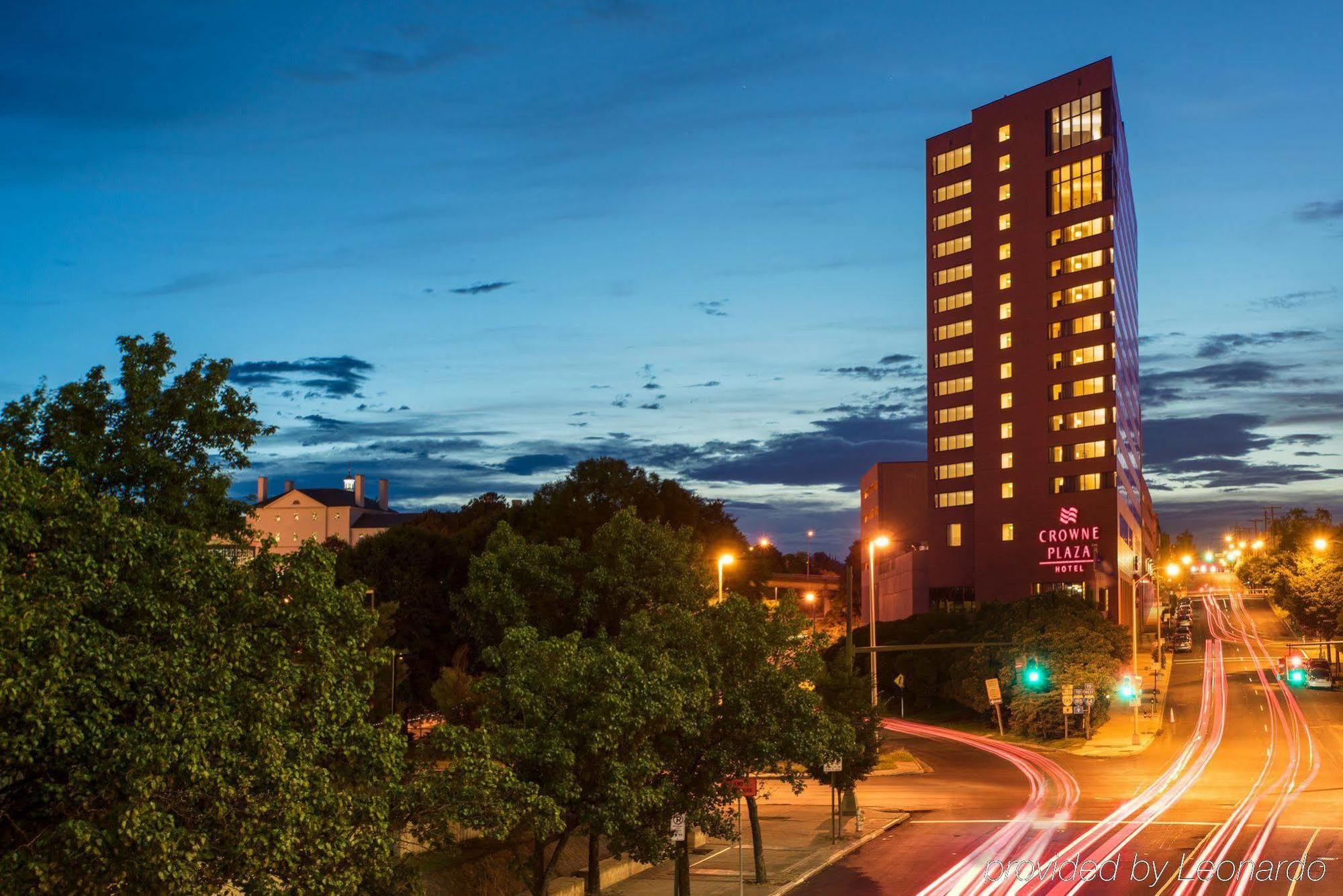 Delta Hotels By Marriott Richmond Downtown Екстериор снимка
