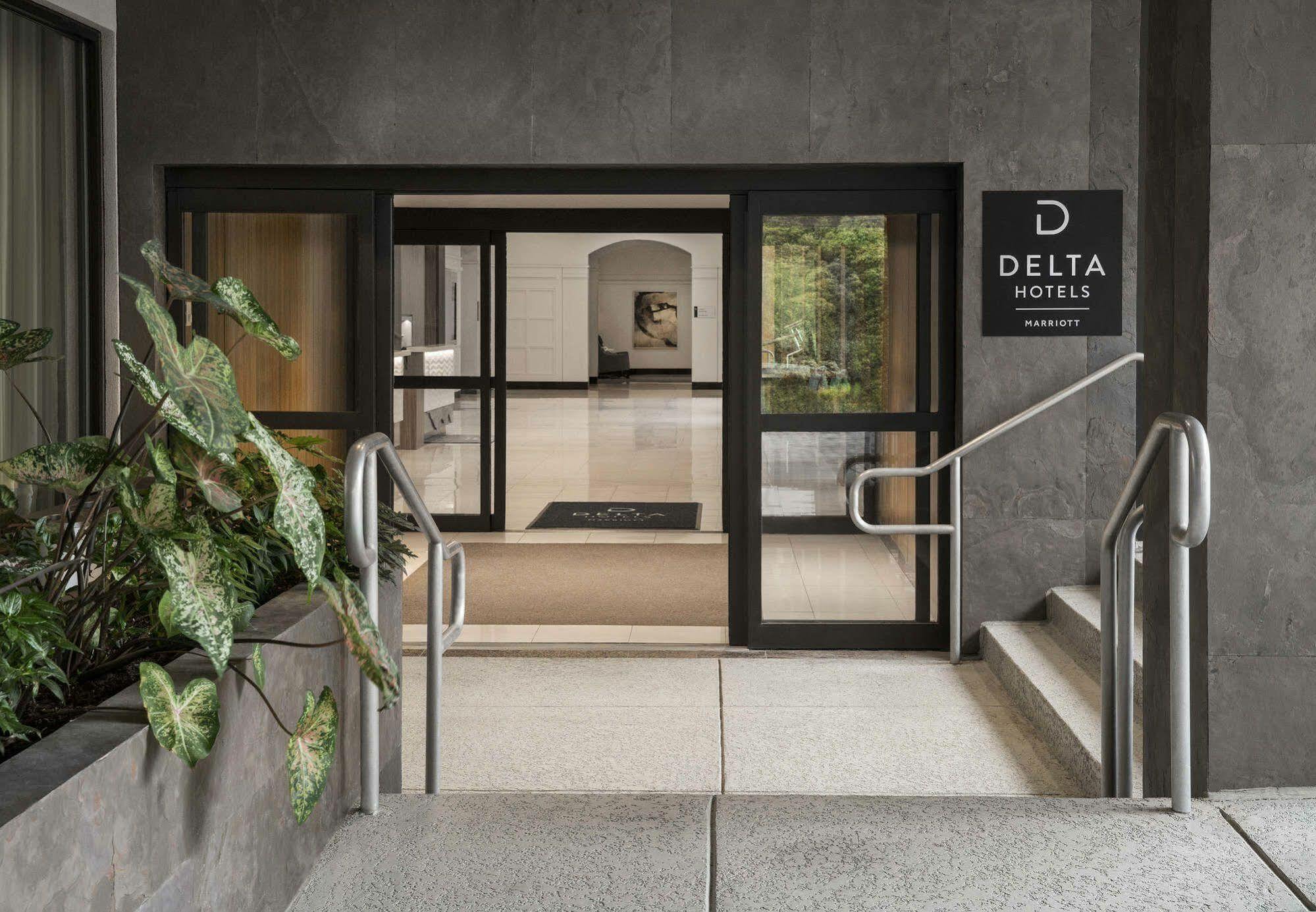 Delta Hotels By Marriott Richmond Downtown Екстериор снимка