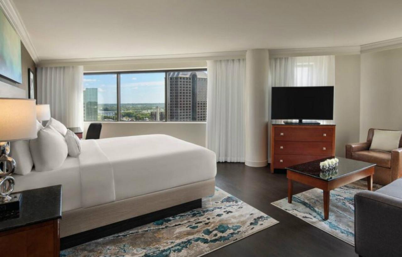 Delta Hotels By Marriott Richmond Downtown Екстериор снимка